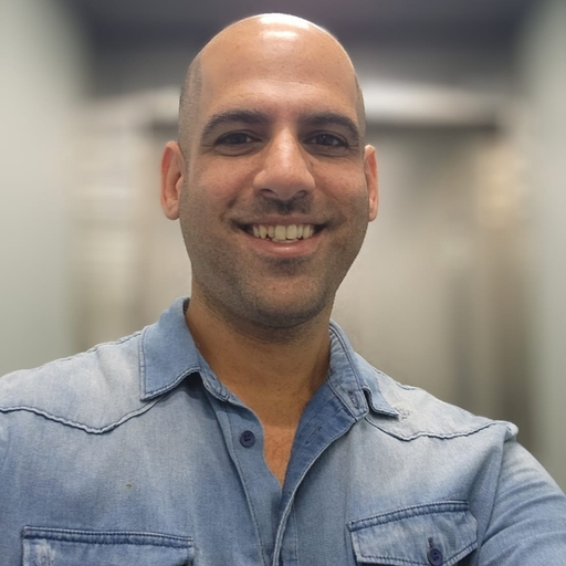 Noam Shaby headshot