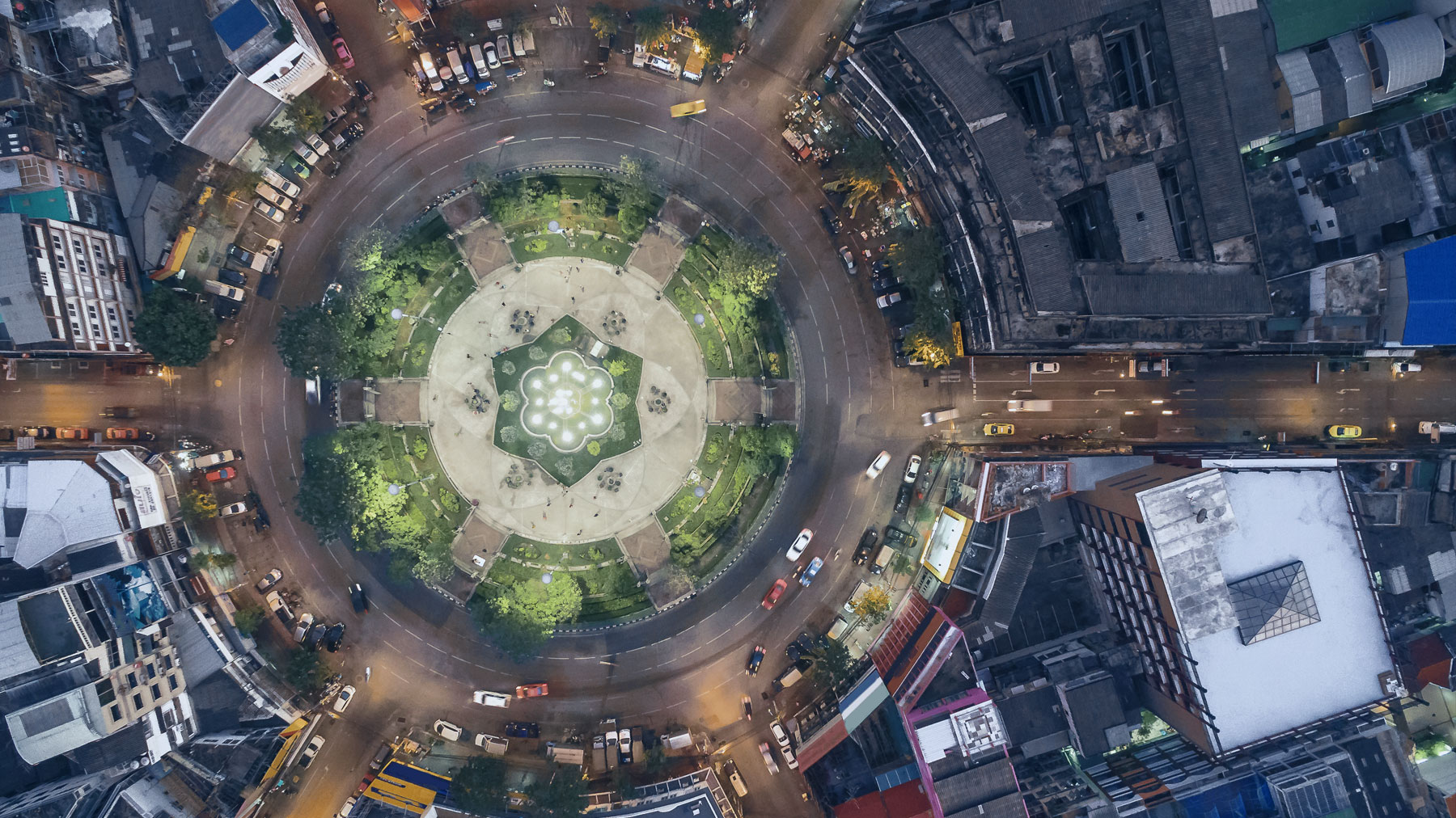 Overhead roundabout