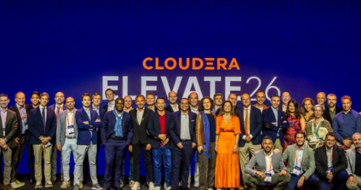 Group photo of Cloudera folks