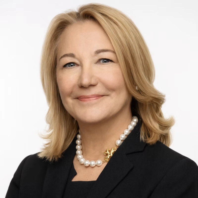 Photo of Lisa Pent